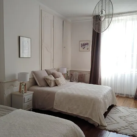 La Maison D'adele Bed & Breakfast